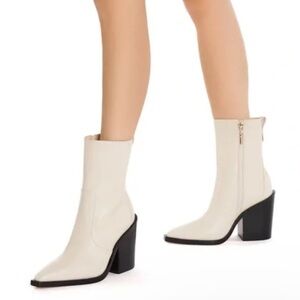 🌹LARROUDE🌹 James Boot In White Leather Size: 11